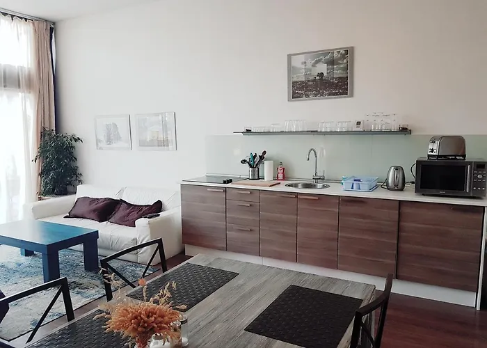 Apartment Breeze