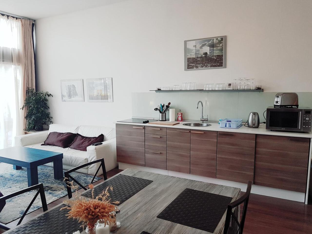 Breeze Apartment *